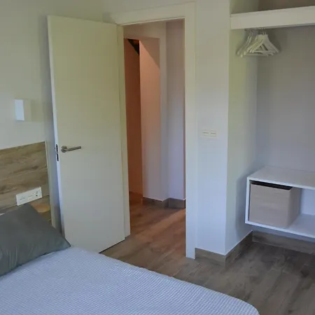 Apartment Carmen Del Cadi *