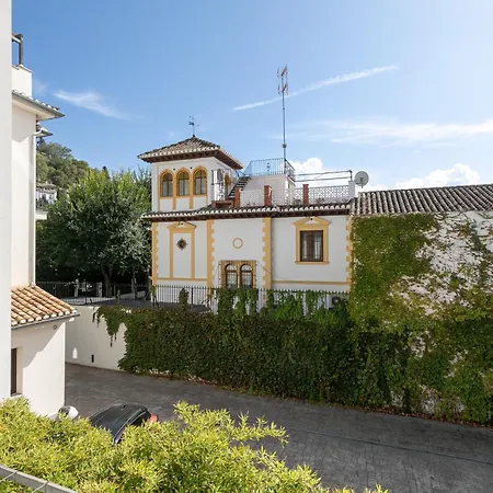 Carmen Del Cadi Daire Granada